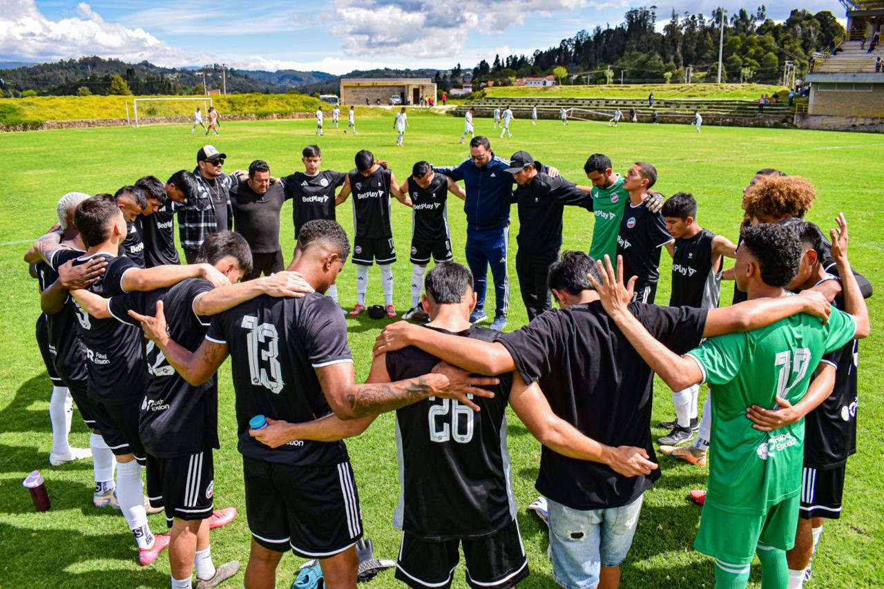 Caciques Boyacá FC — círculo de unión antes del partido